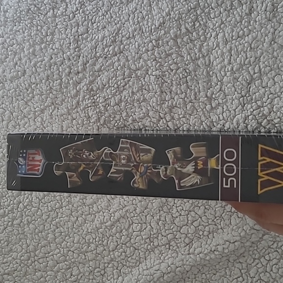 Washington Commanders 500 Piece Puzzle NWOT Unopened - Picture 3 of 5